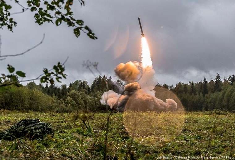 Putin amenaza volver a fabricar misiles de corto y mediano alcance
