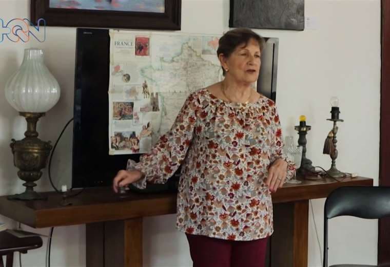 Leda Chavarría: 40 años de ser un faro de conocimiento histórico para sus alumnas