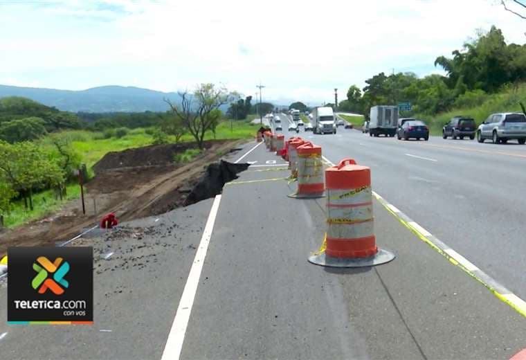 Lanamme y CFIA inspeccionarán hundimiento en carretera Bernardo Soto