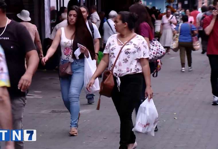 Cuidado con una estafa en la búsqueda de un regalo para el Día de la Madre