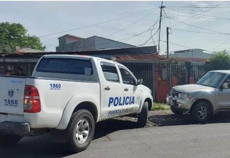 Ladrón roba carro con niño dentro mientras padre dejaba a su otro hijo en escuela de Alajuelita